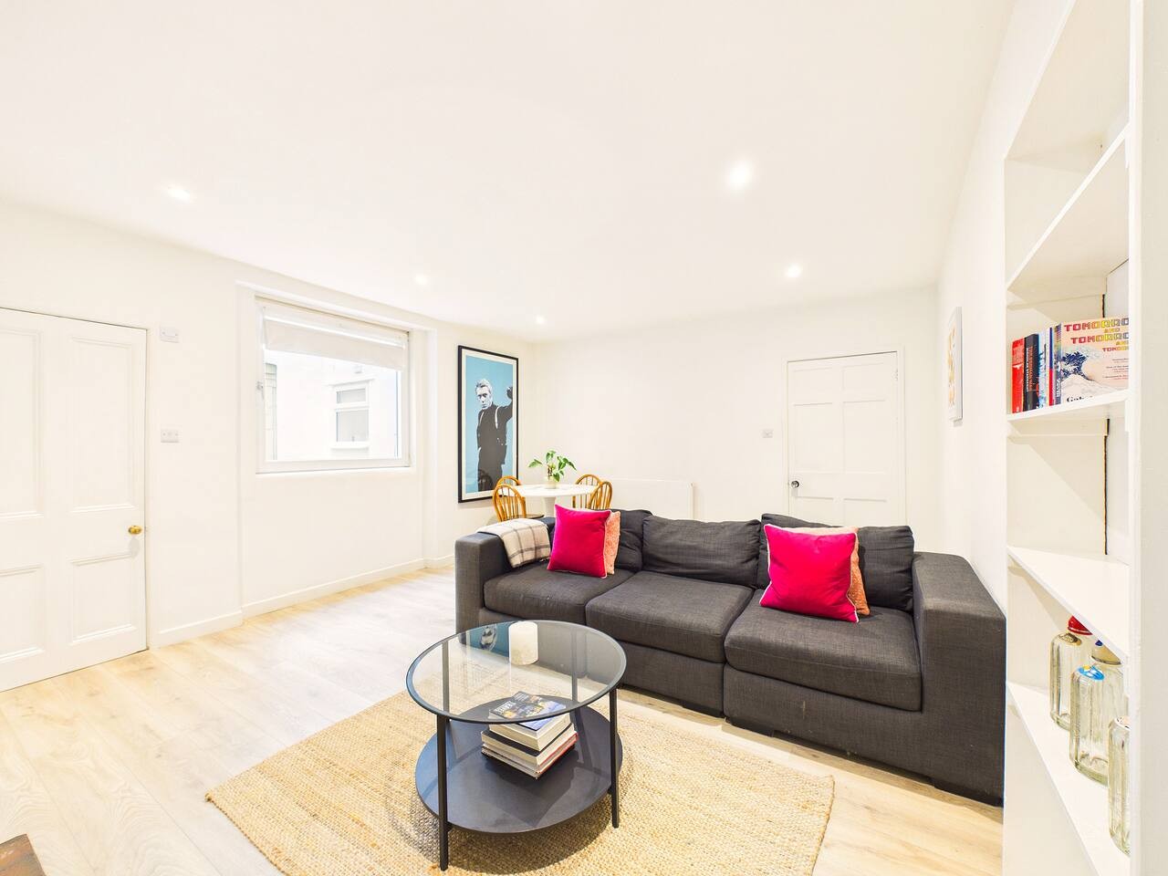 132 London Road in 132 London Road - Property image 2 - VivreStays