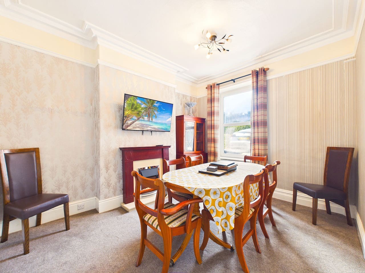 30 Prospect Hill in 30 Prospect Hill - Property image 5 - VivreStays