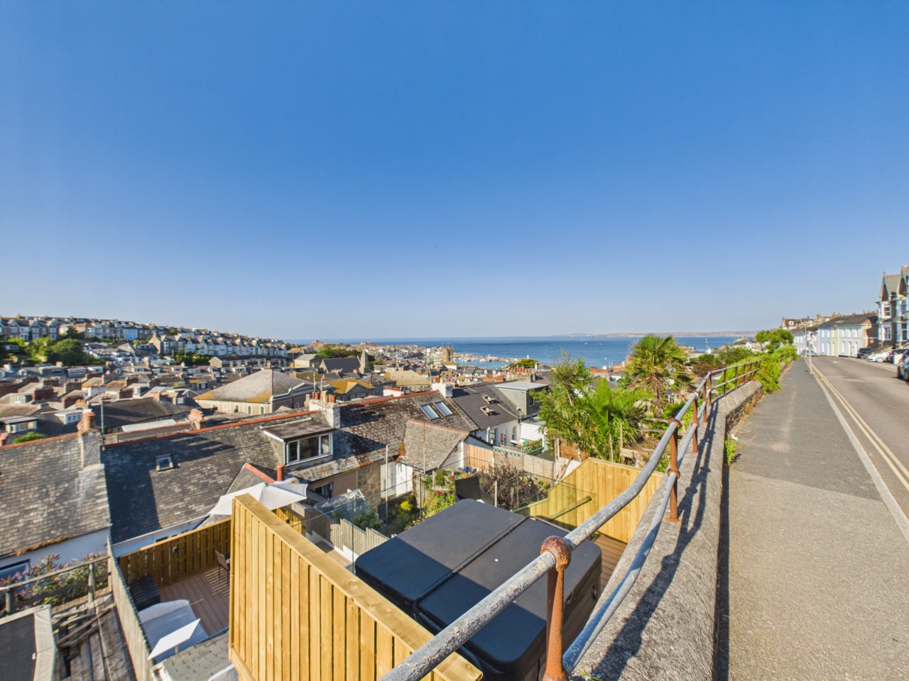 13 Trenwith Place in 13 Trenwith Place - Property image 44 - VivreStays