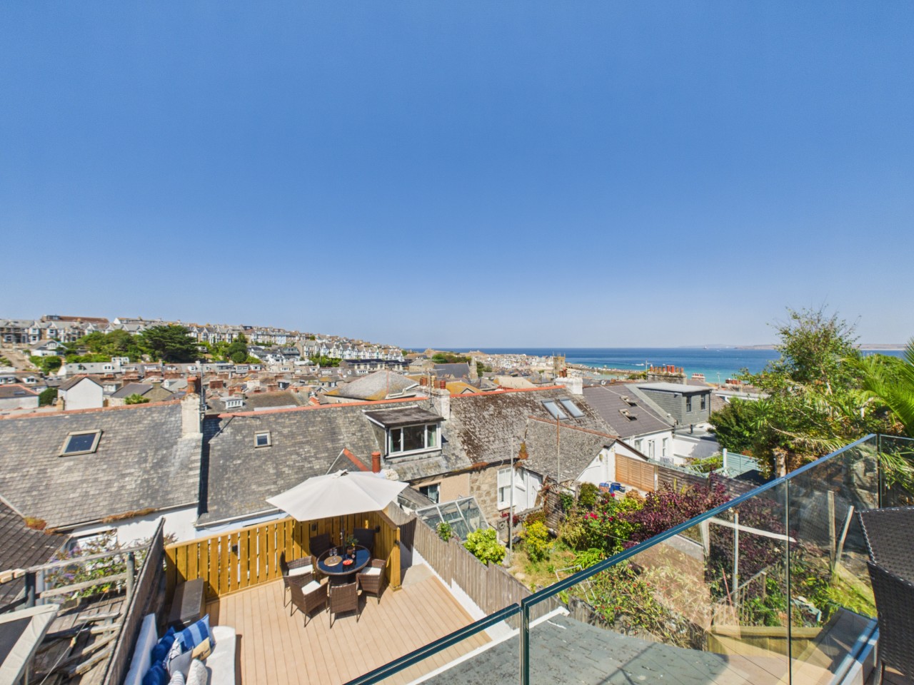 13 Trenwith Place in 13 Trenwith Place - Property image 3 - VivreStays