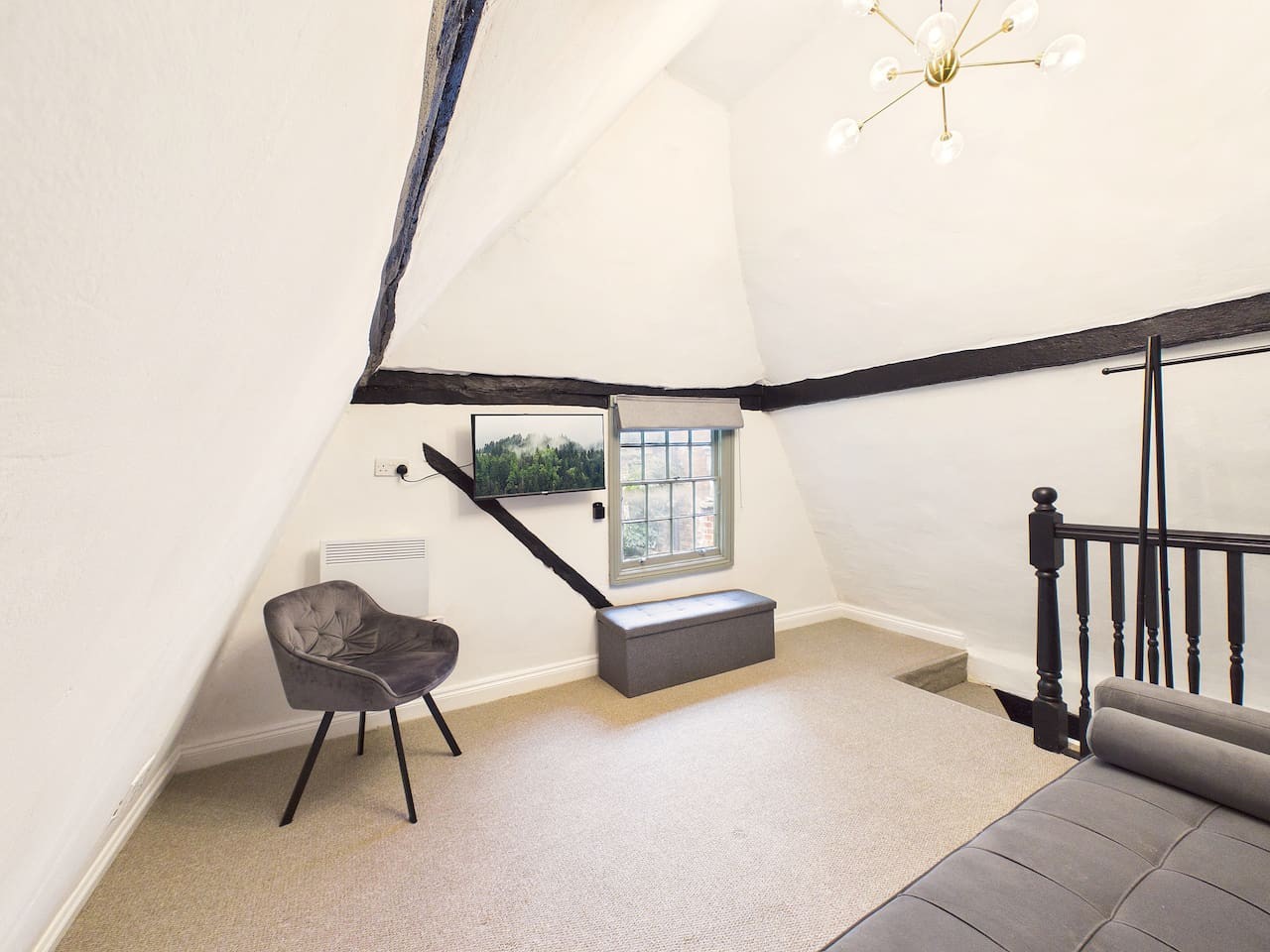 82A High Street in 82 High Street - Property image 15 - VivreStays