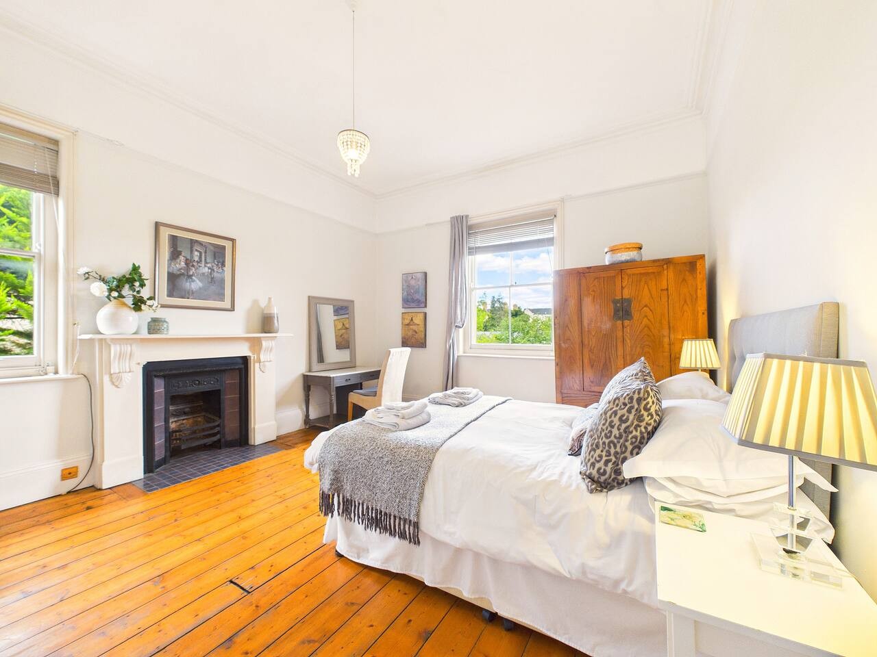 17 Queens Road in 17 Queen's Road - Property image 7 - VivreStays