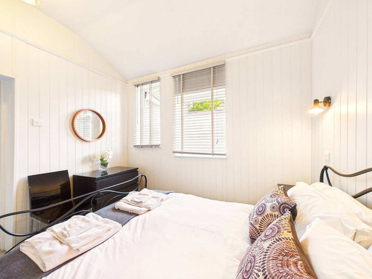 17 Queens Road in 17 Queen's Road - Property image 25 - VivreStays