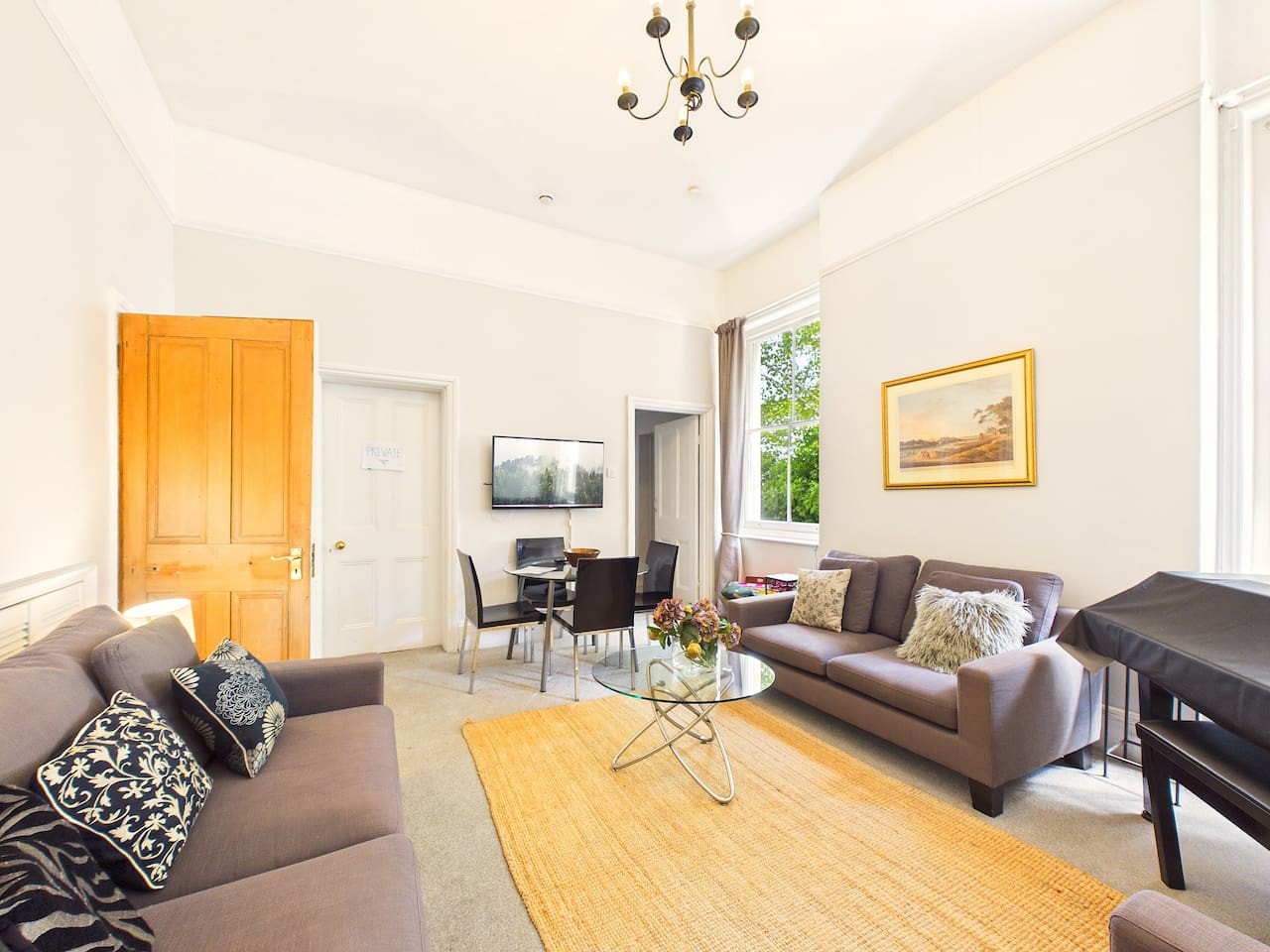 17 Queens Road in 17 Queen's Road - Property image 31 - VivreStays