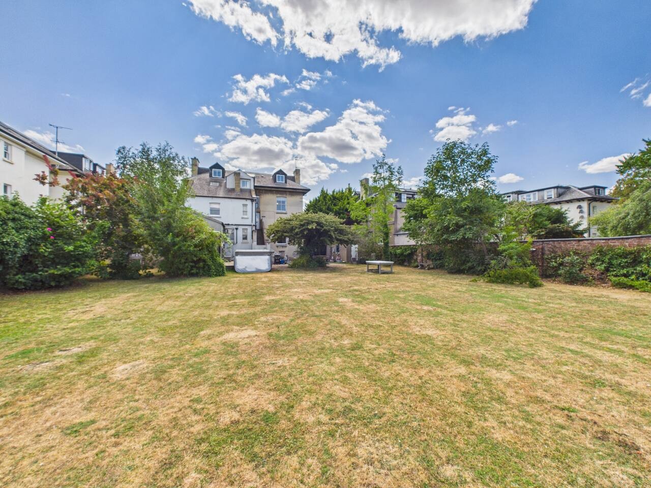 17 Queens Road in 17 Queen's Road - Property image 17 - VivreStays