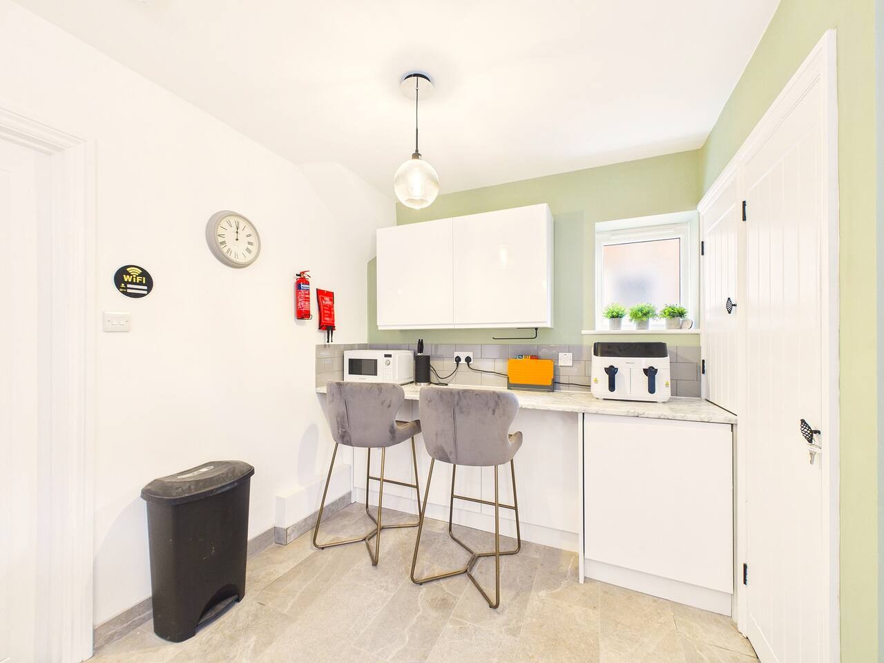 22 Ravens Lane in 22 Ravens Lane - Property image 21 - VivreStays