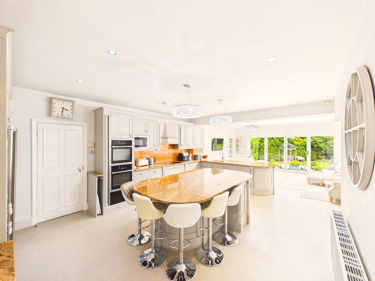St Edmunds in Sandy Lane Road - Property image 4 - VivreStays