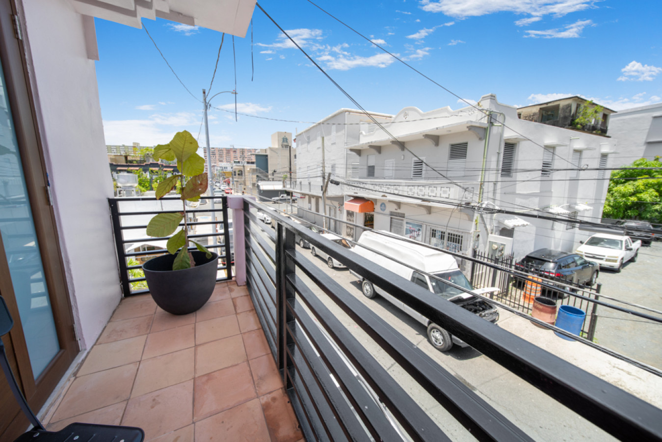 Sunlit Balcony Stay at Hotel Luz, photo 8