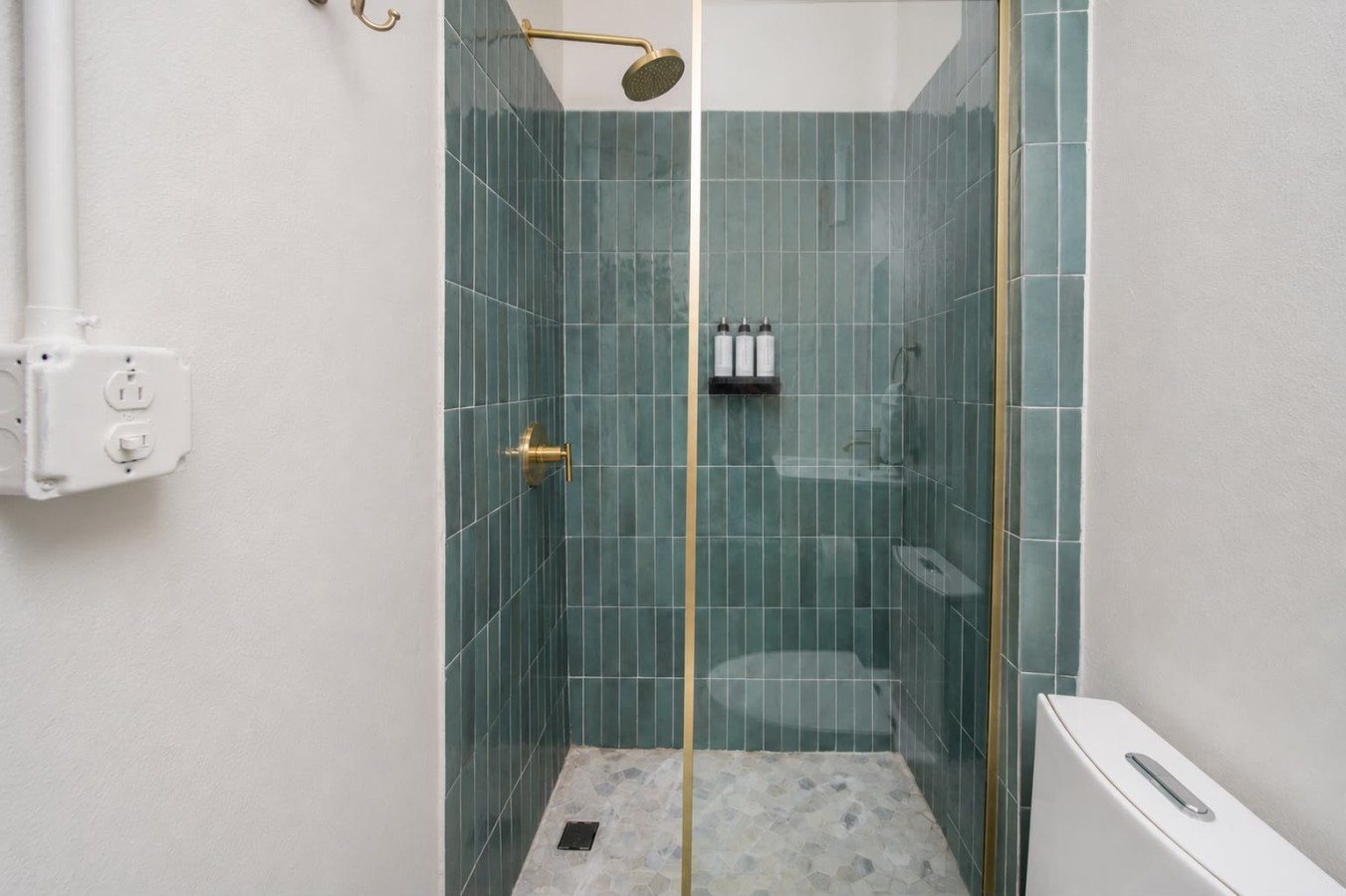 Cozy Urban Hideaway at Hotel Luz, photo 4