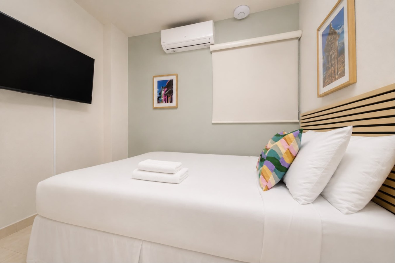 Cozy Urban Hideaway at Hotel Luz