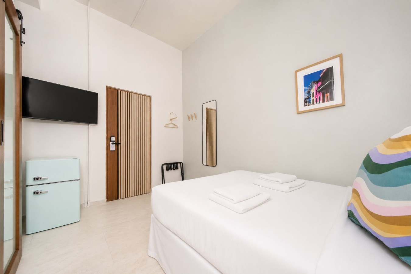 Design-Forward Studio at Hotel Luz, photo 3