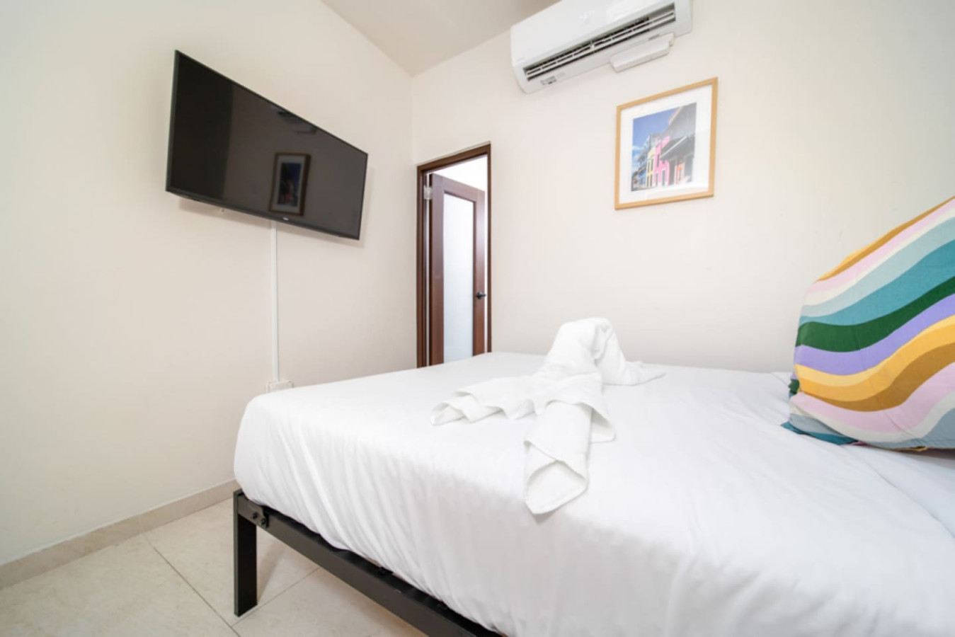 Walkable City Studio at Hotel Luz, photo 3