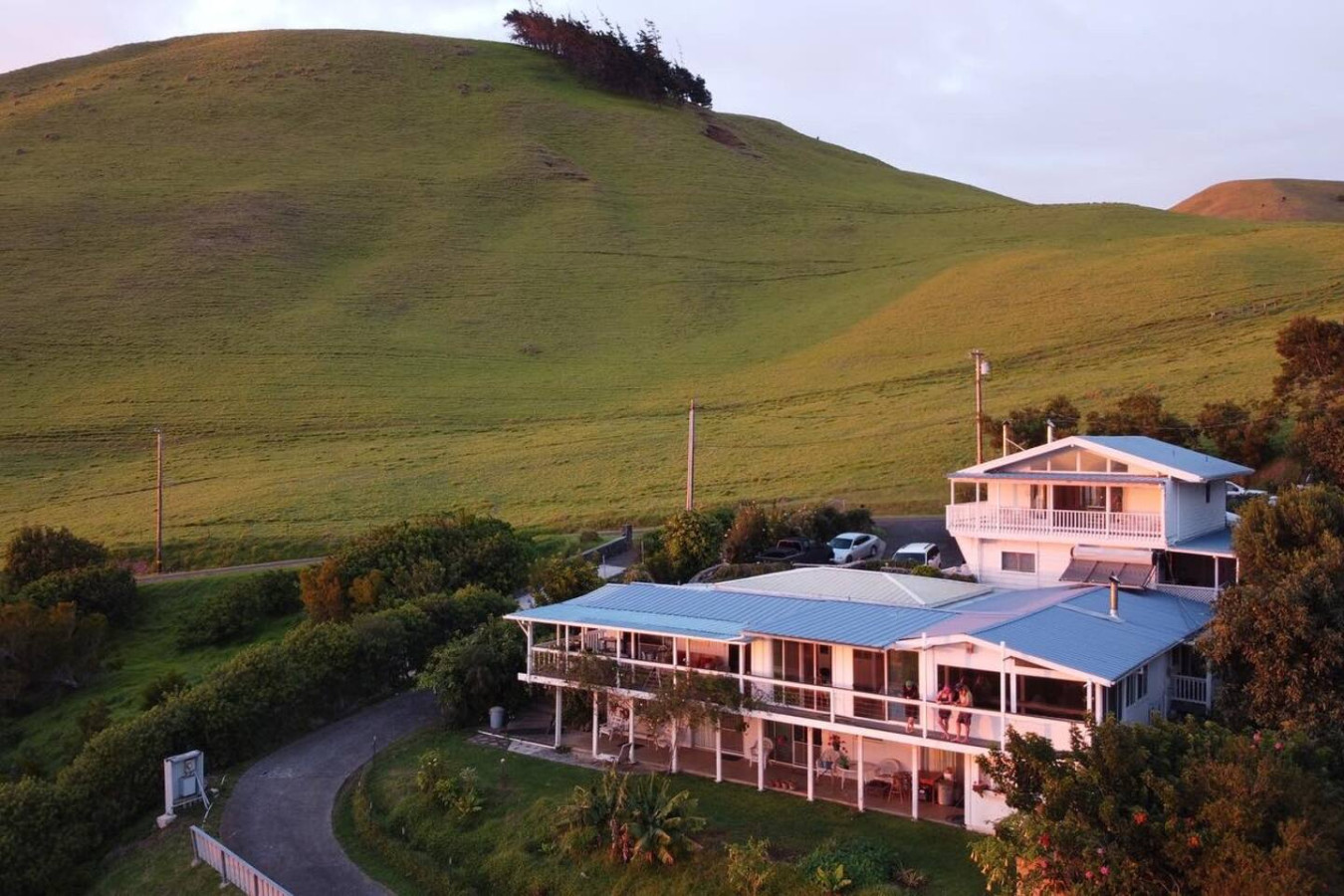 Penthouse Overlooking Waimea /Ocean views