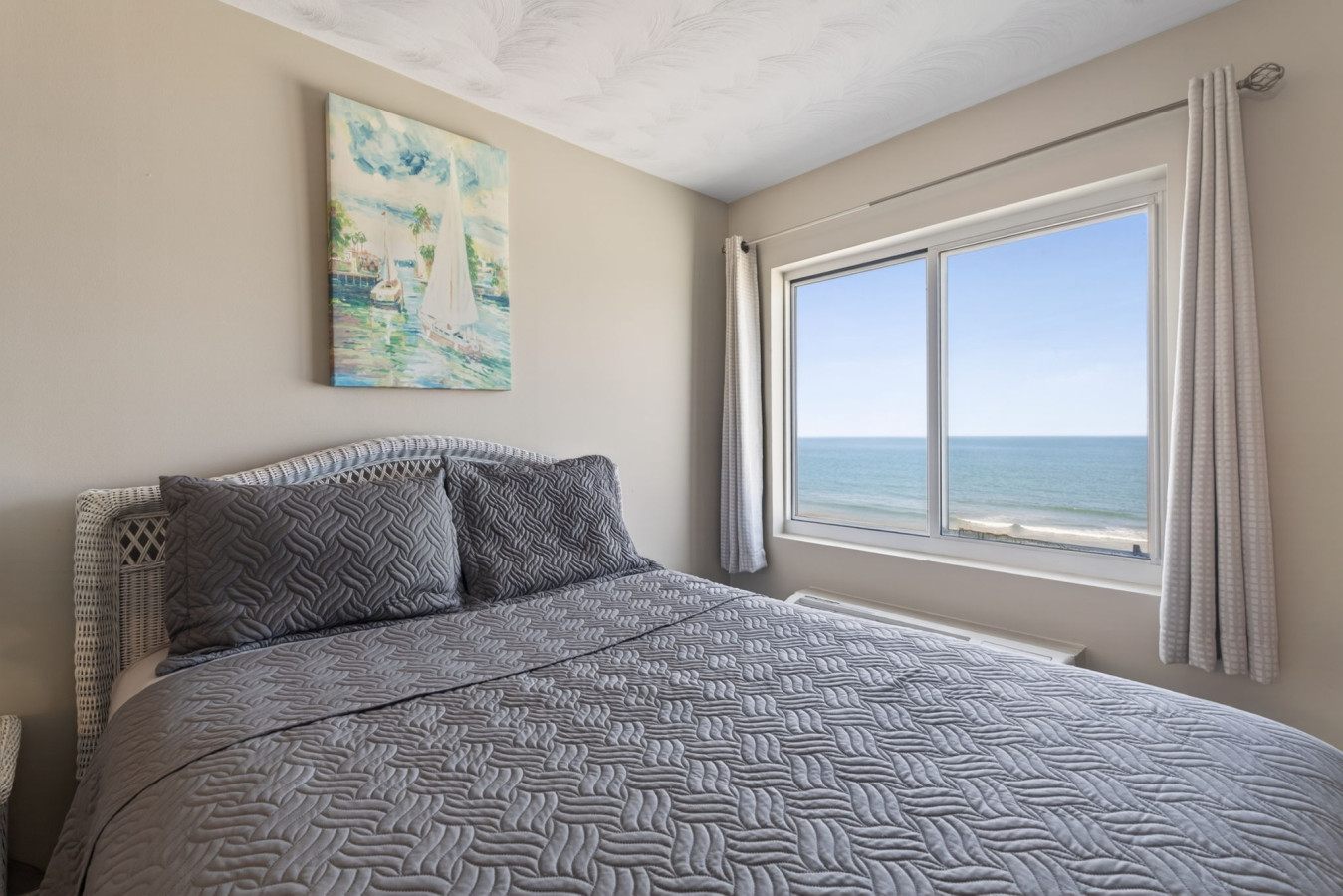 20-web-or-mls-303-atlantic-ave-706.jpg