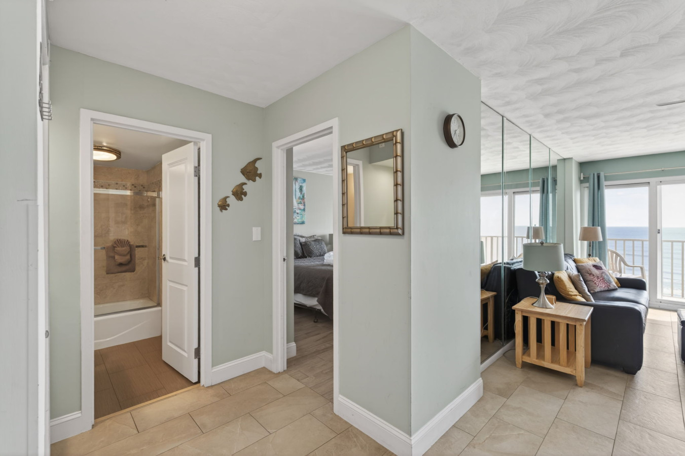 2-web-or-mls-303-atlantic-ave-706.jpg