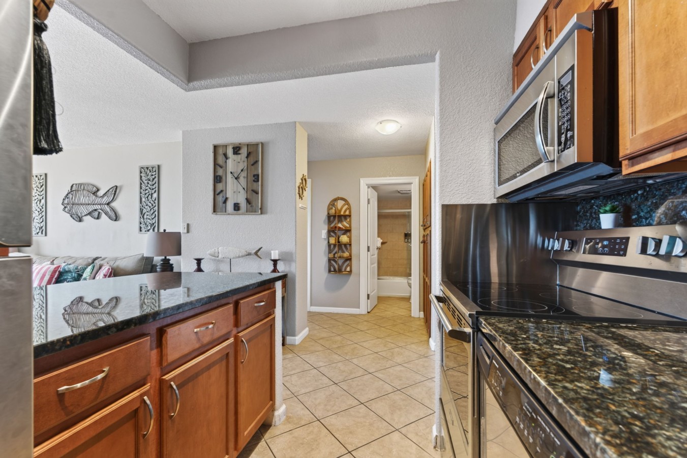 7-web-or-mls-303-atlantic-ave-903.jpg