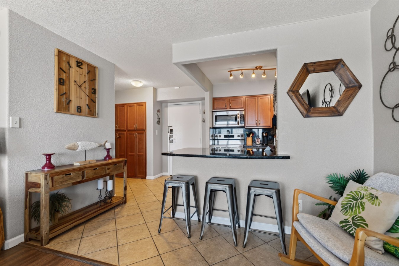 5-web-or-mls-303-atlantic-ave-903.jpg