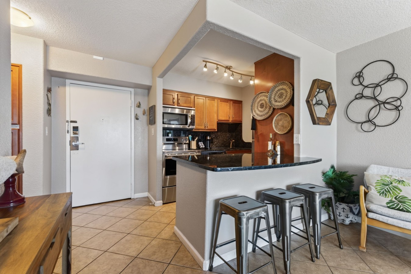 4-web-or-mls-303-atlantic-ave-903.jpg