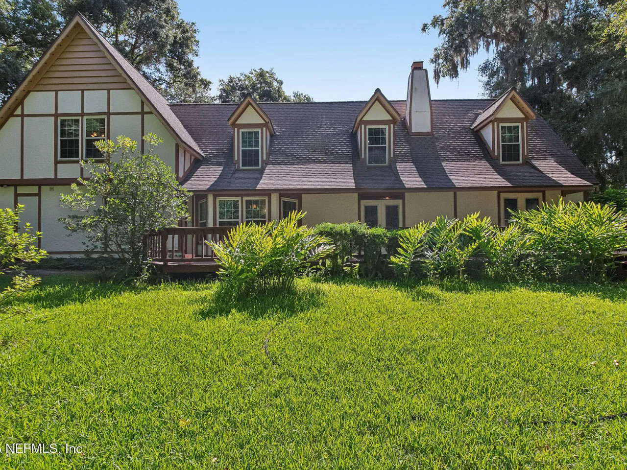 Riverfront Wooded Sanctuary|Perfect Family Home