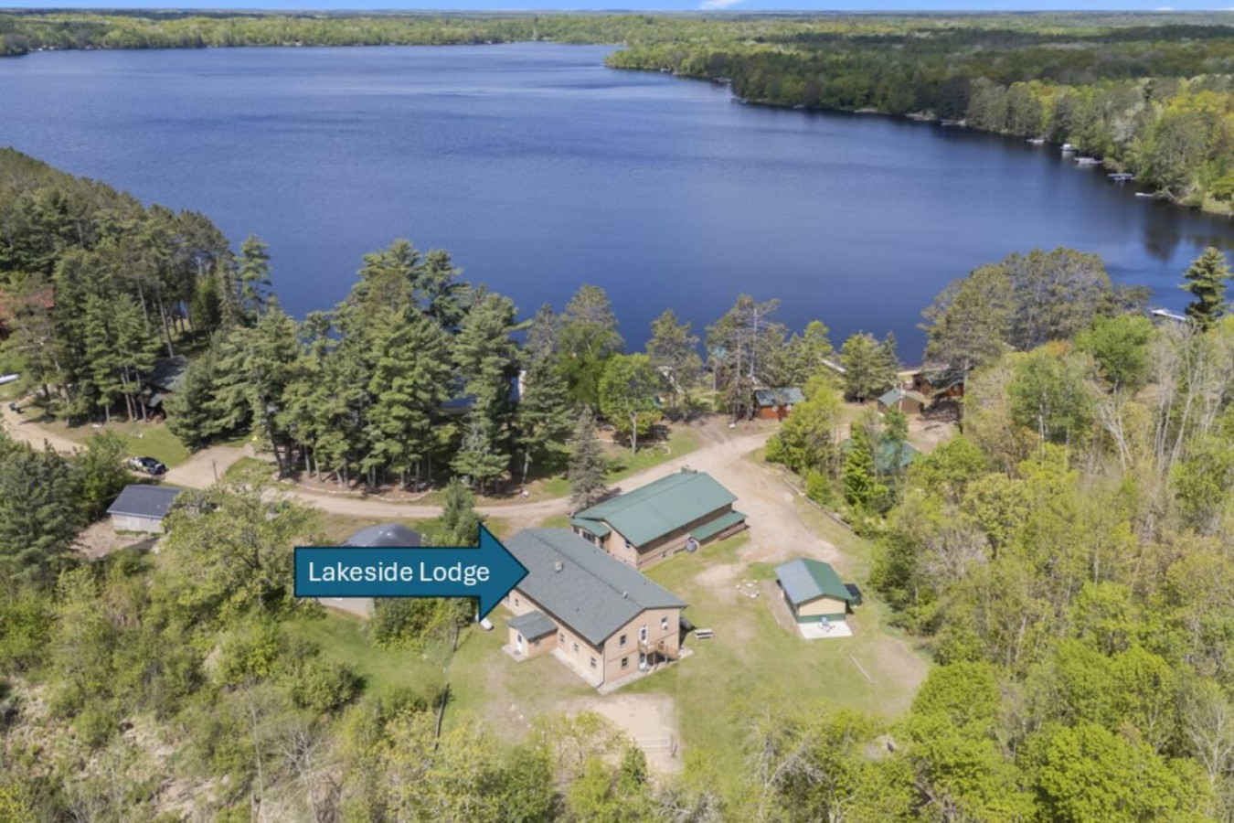 Lakeside Lodge, Sleeps 39!