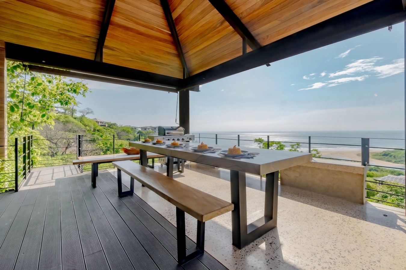 Discover our newly renewed rooftop oasis! Featuring a full outdoor kitchen & big BBQ. Come cook your fresh catch from a sport fishing experience! Ascend to the sunset terrace for spectacular views. Create unforgettable Costa Rican memories here!