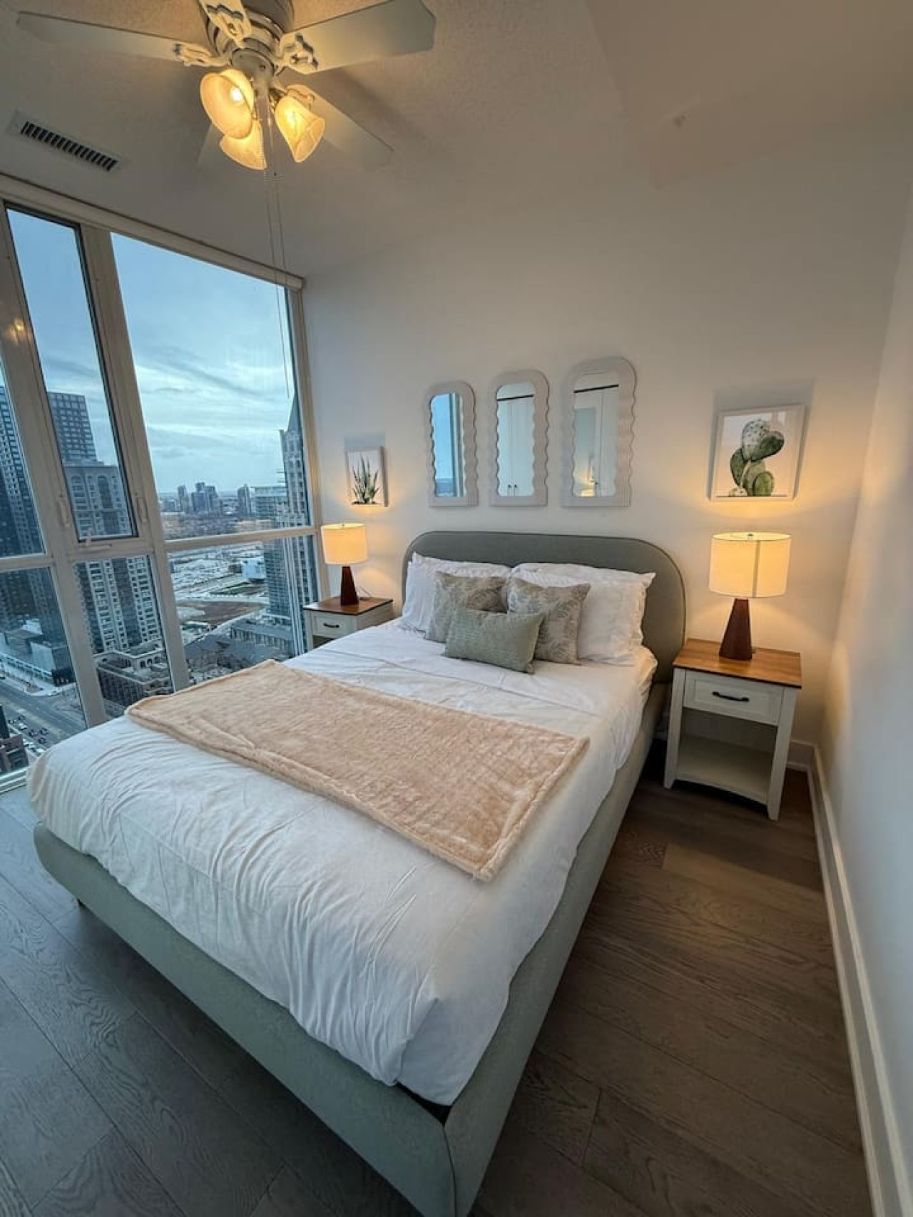 Penthouse 2BR+Den | Skyline Views • SQ1 • Parking photo 4