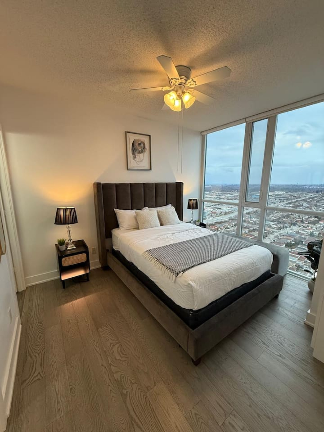 Penthouse 2BR+Den | Skyline Views • SQ1 • Parking photo 21