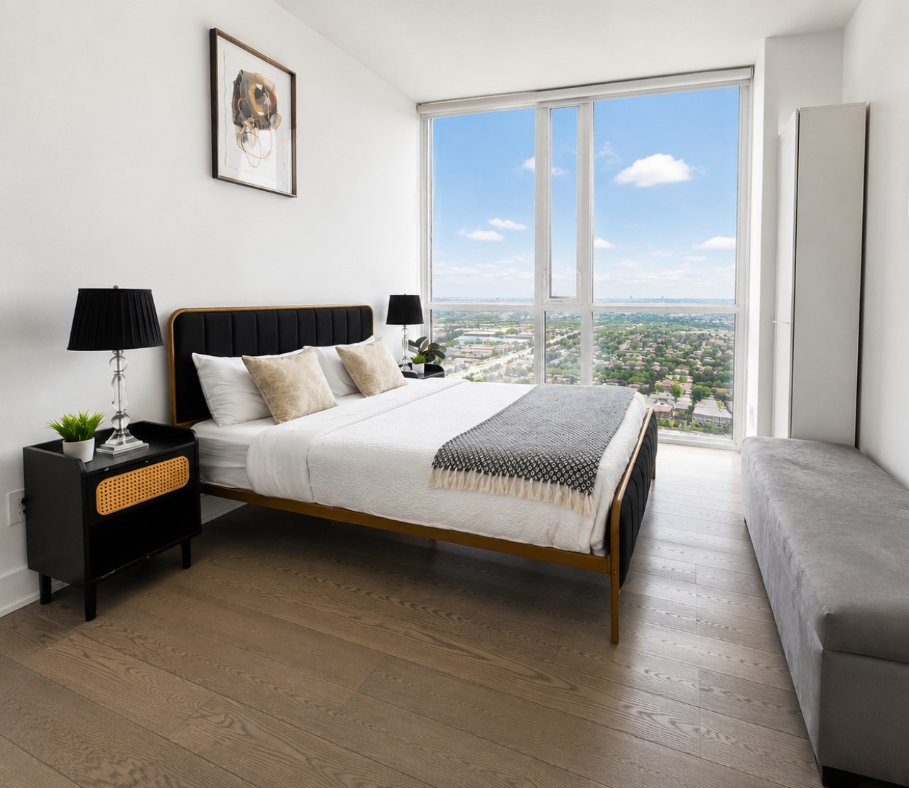 Penthouse 2BR+Den | Skyline Views • SQ1 • Parking — furnished suite photo 36 in Mississauga