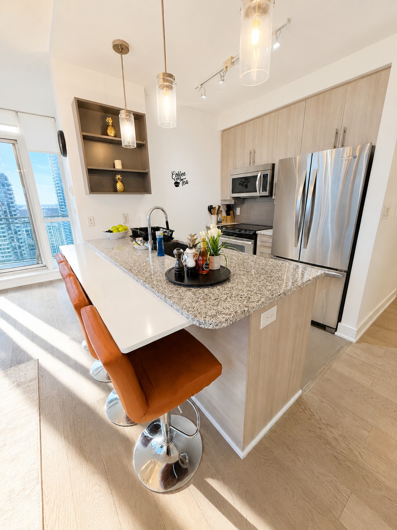 Penthouse 2BR+Den | Skyline Views • SQ1 • Parking — furnished suite photo 34 in Mississauga