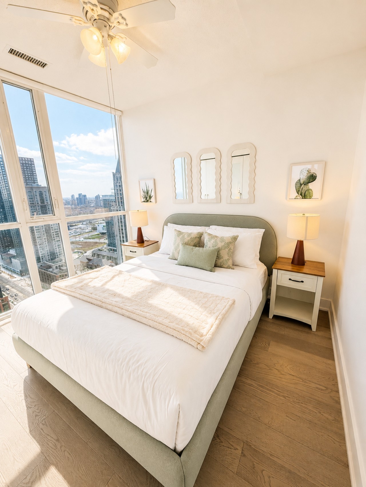 Penthouse 2BR+Den | Skyline Views • SQ1 • Parking — furnished suite photo 28 in Mississauga