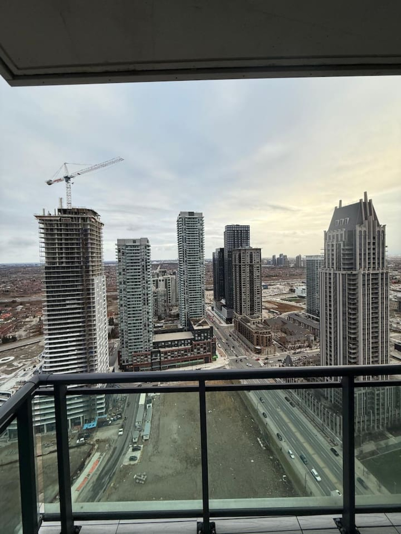 Penthouse 2BR+Den | Skyline Views • SQ1 • Parking photo 2