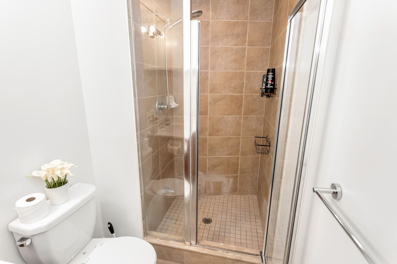 Luxurious 2BR/2BATH Condo- Steps from Square One photo 48