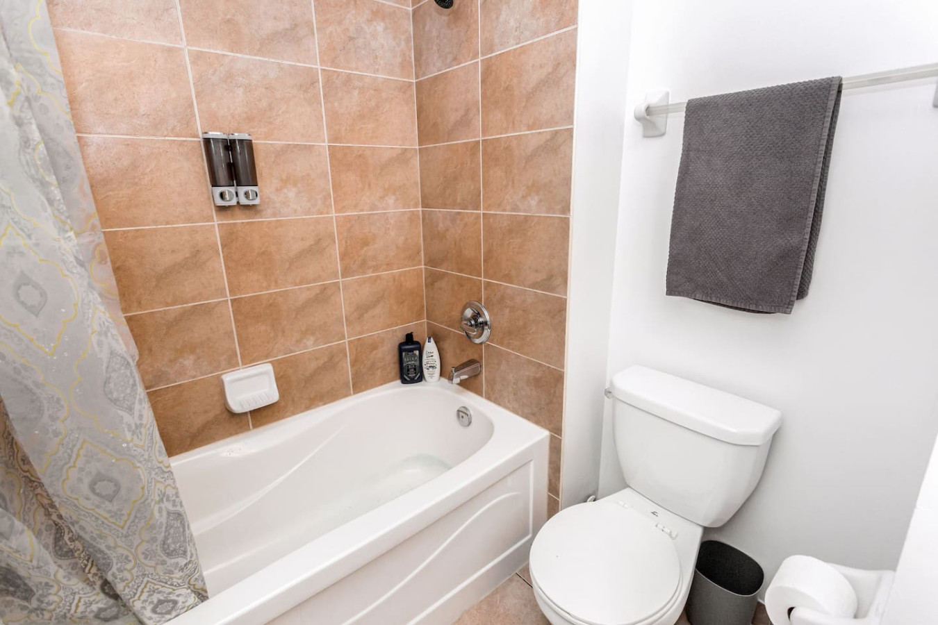 Luxurious 2BR/2BATH Condo- Steps from Square One photo 51