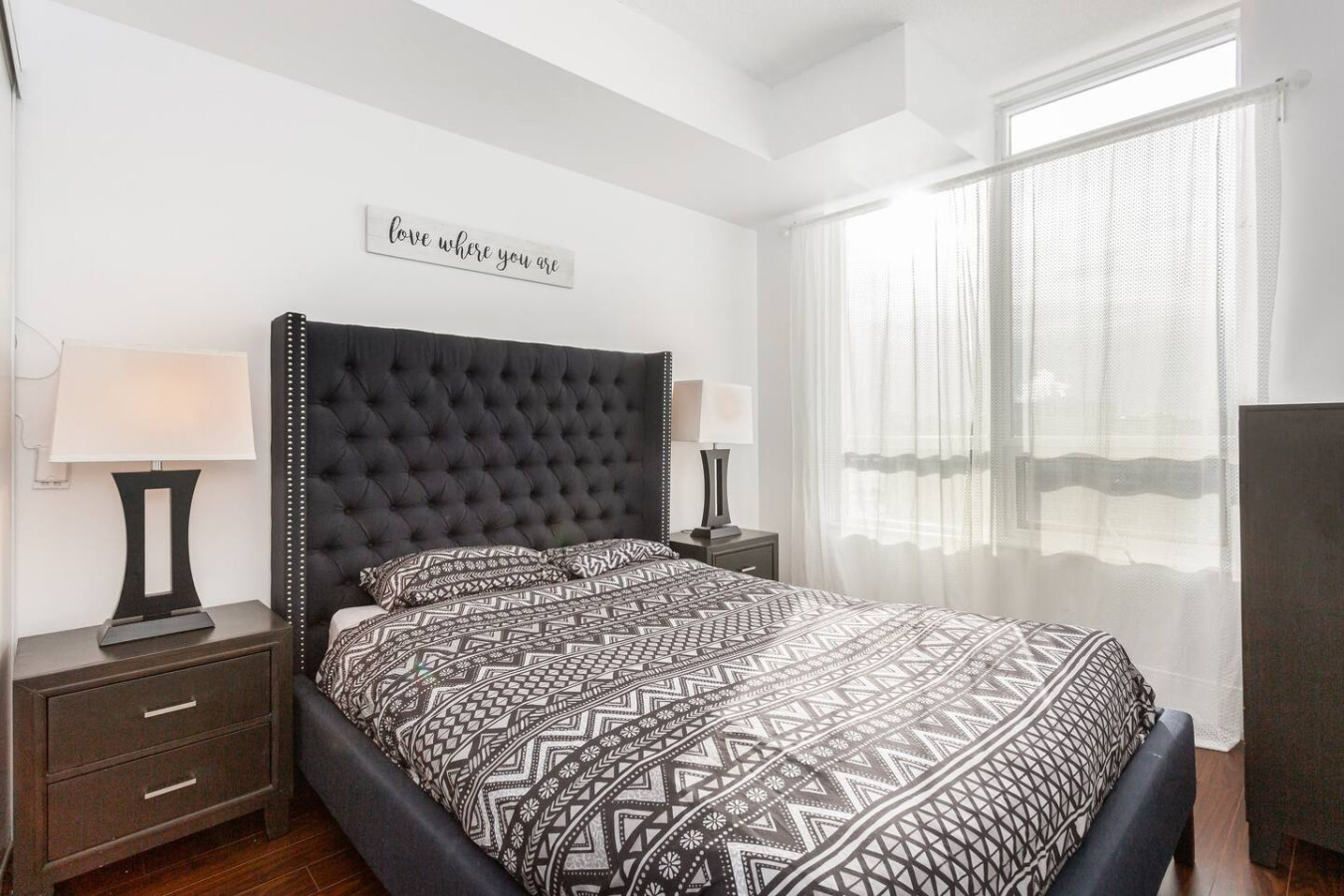 Luxurious 2BR/2BATH Condo- Steps from Square One photo 31