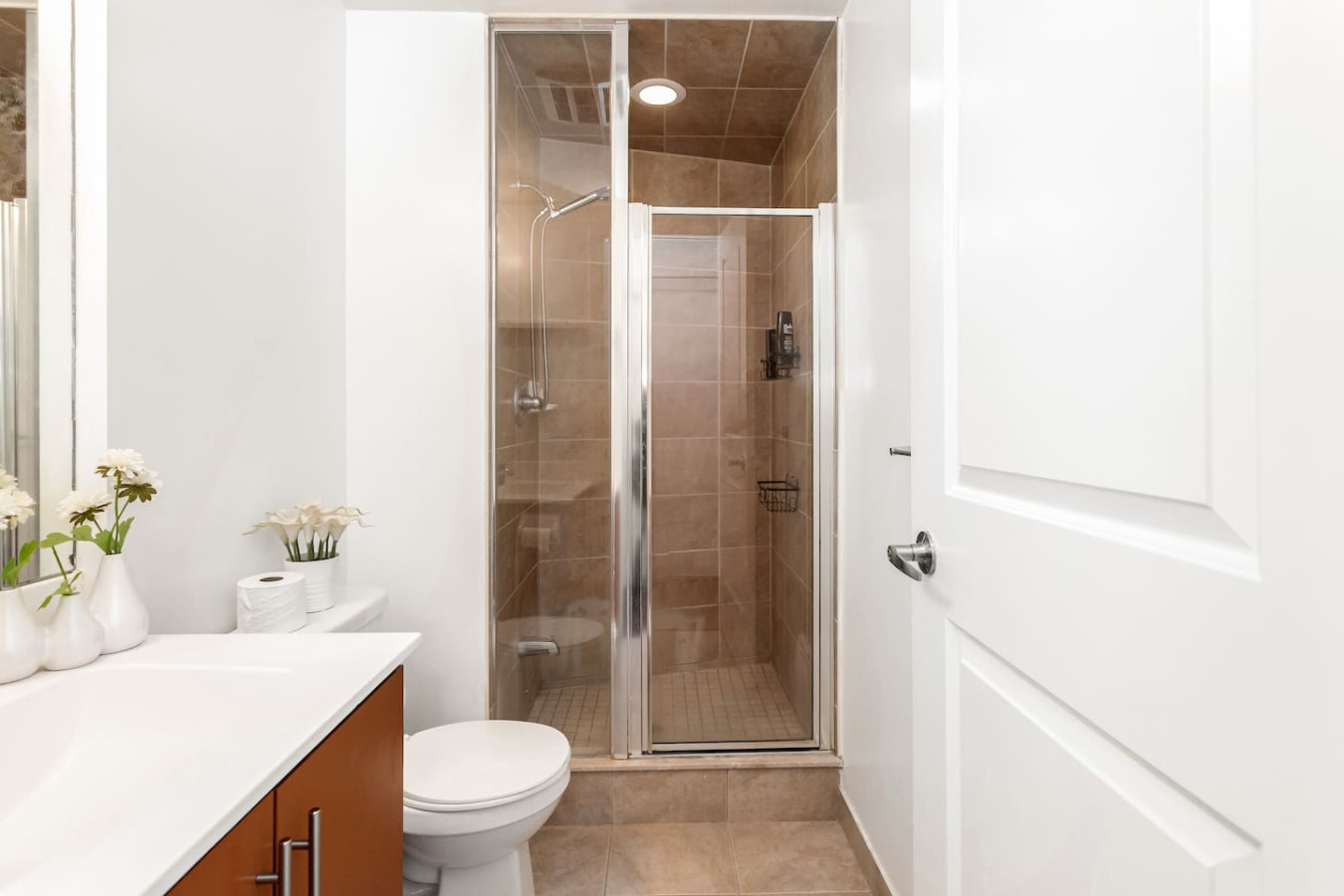 Luxurious 2BR/2BATH Condo- Steps from Square One photo 50