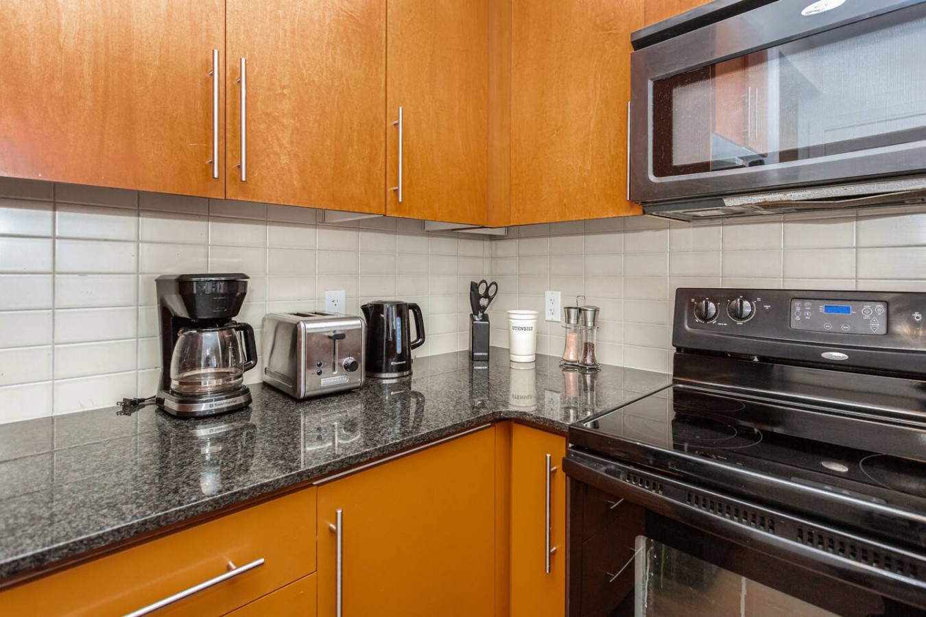 Luxurious 2BR/2BATH Condo- Steps from Square One photo 25