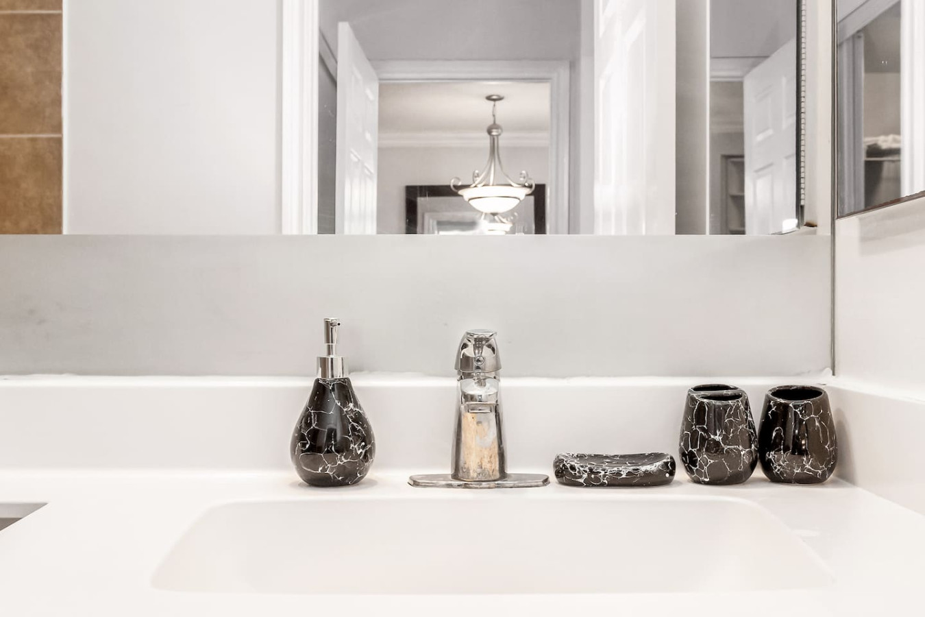 Sky Retreat | 2BR-2BA High Floor | 180° City View photo 21