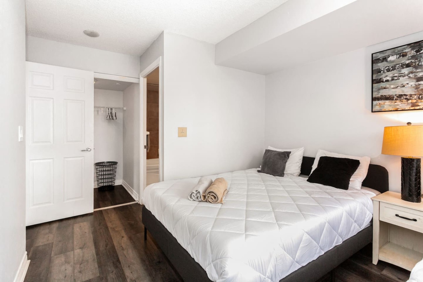 Sky Retreat | 2BR-2BA High Floor | 180° City View photo 23
