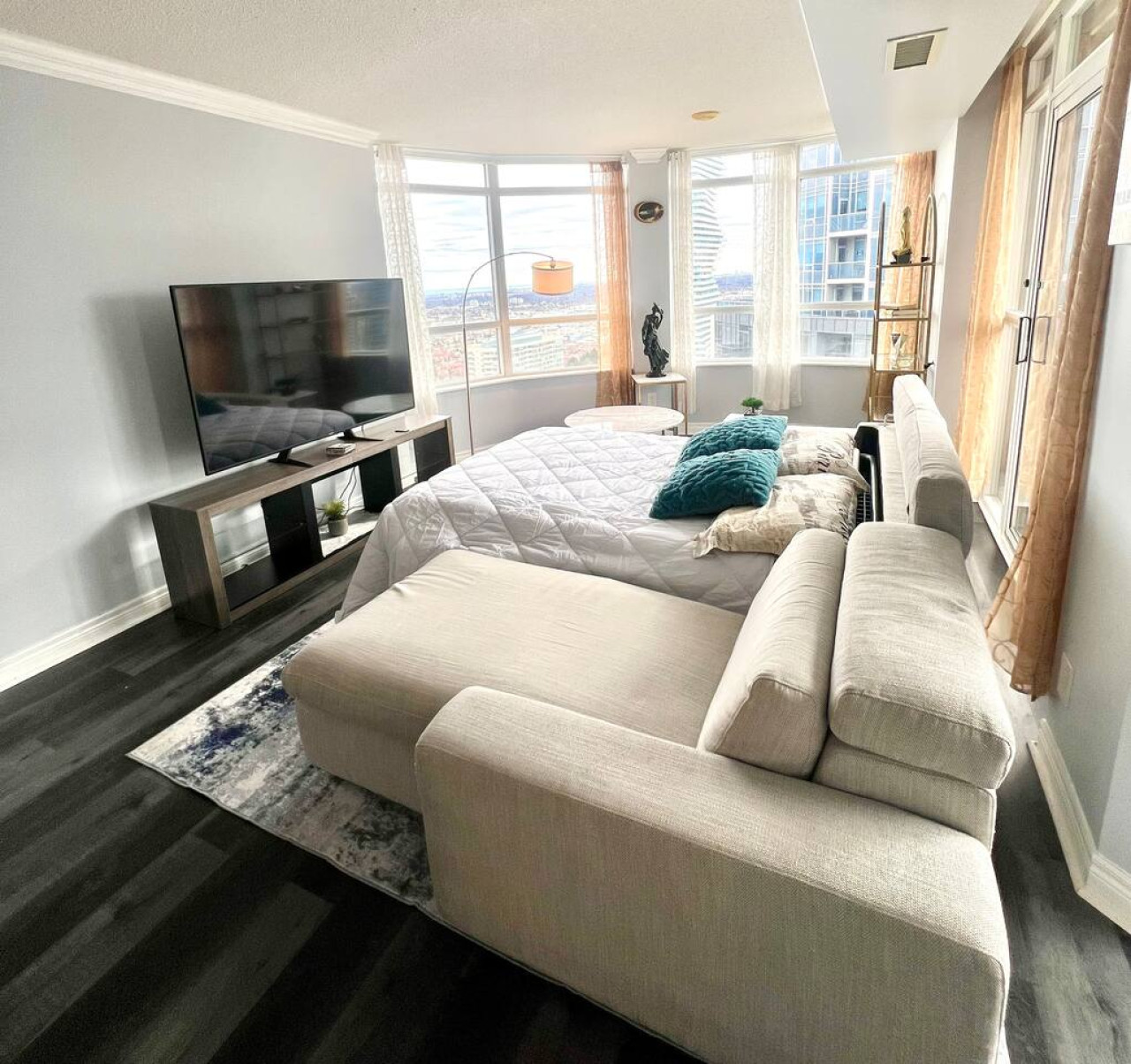Sky Retreat | 2BR-2BA High Floor | 180° City View photo 49