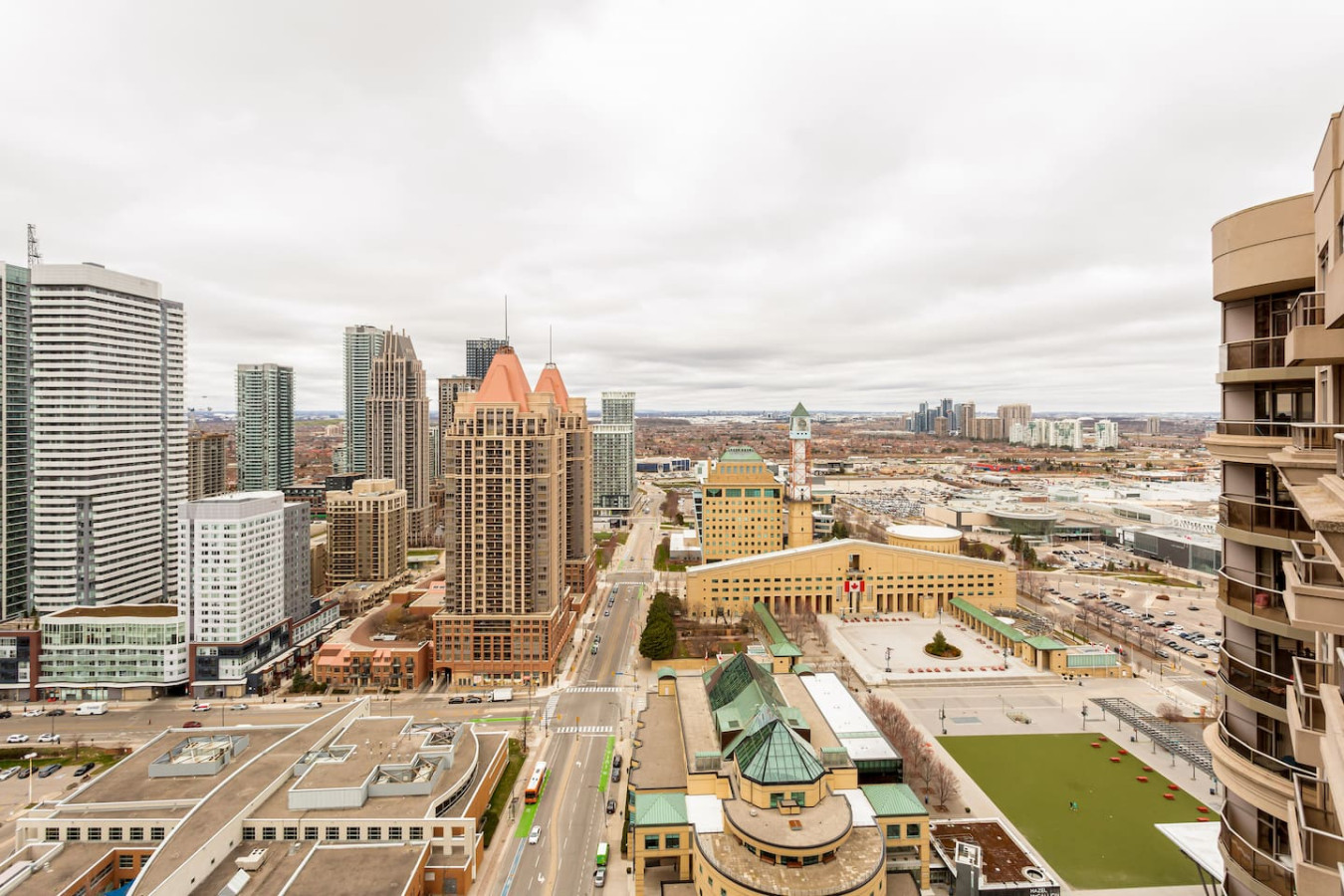 Sky Retreat | 2BR-2BA High Floor | 180° City View photo 28