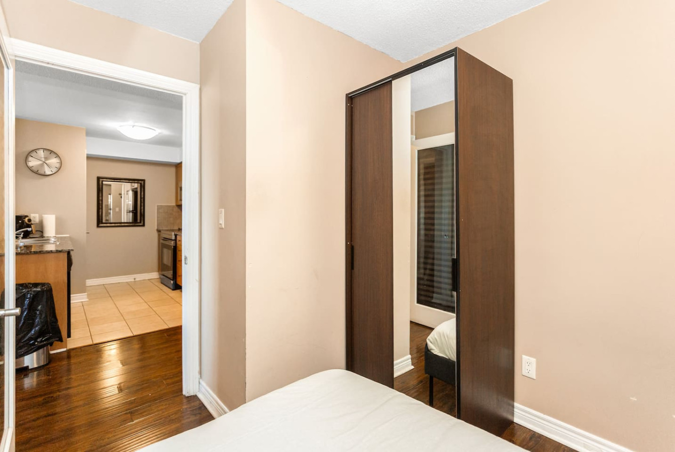 Premier SkySuite 3BR | Horizon Views + Parking photo 14