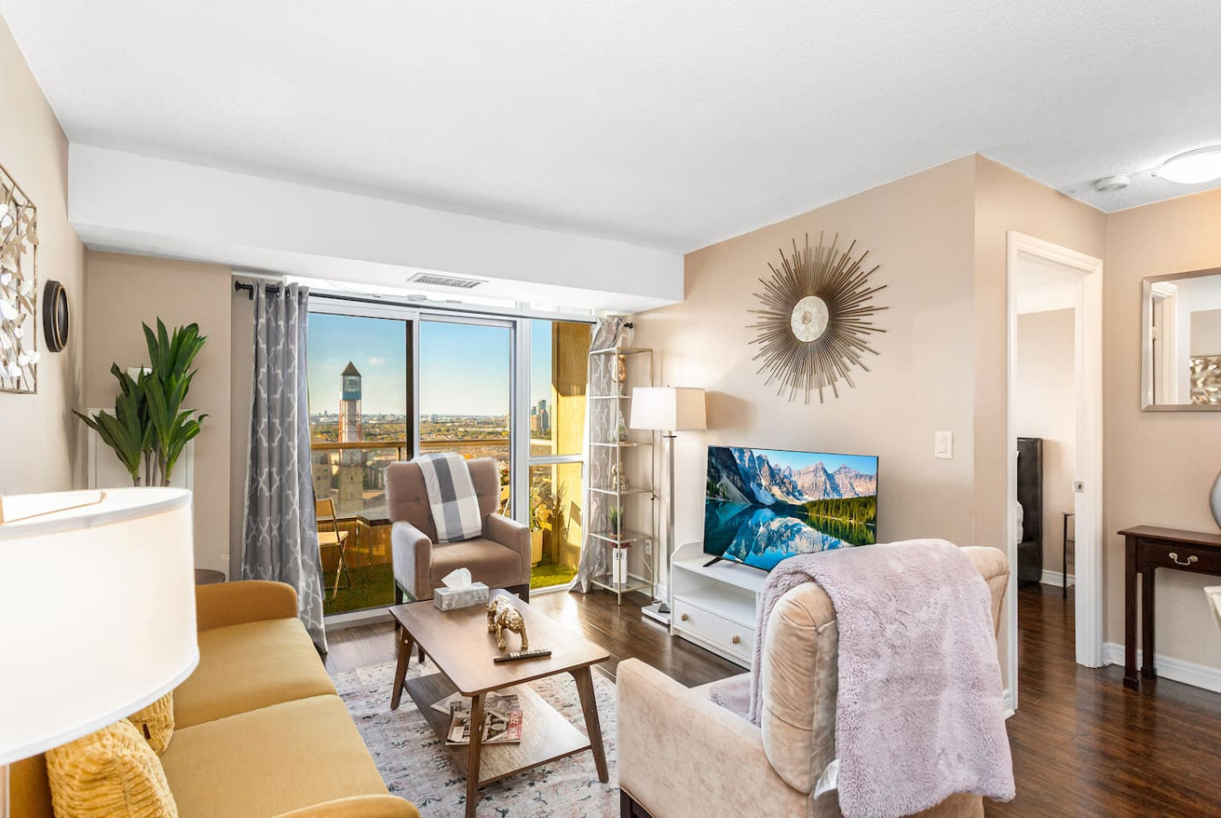 Premier SkySuite 3BR | Horizon Views + Parking photo 15