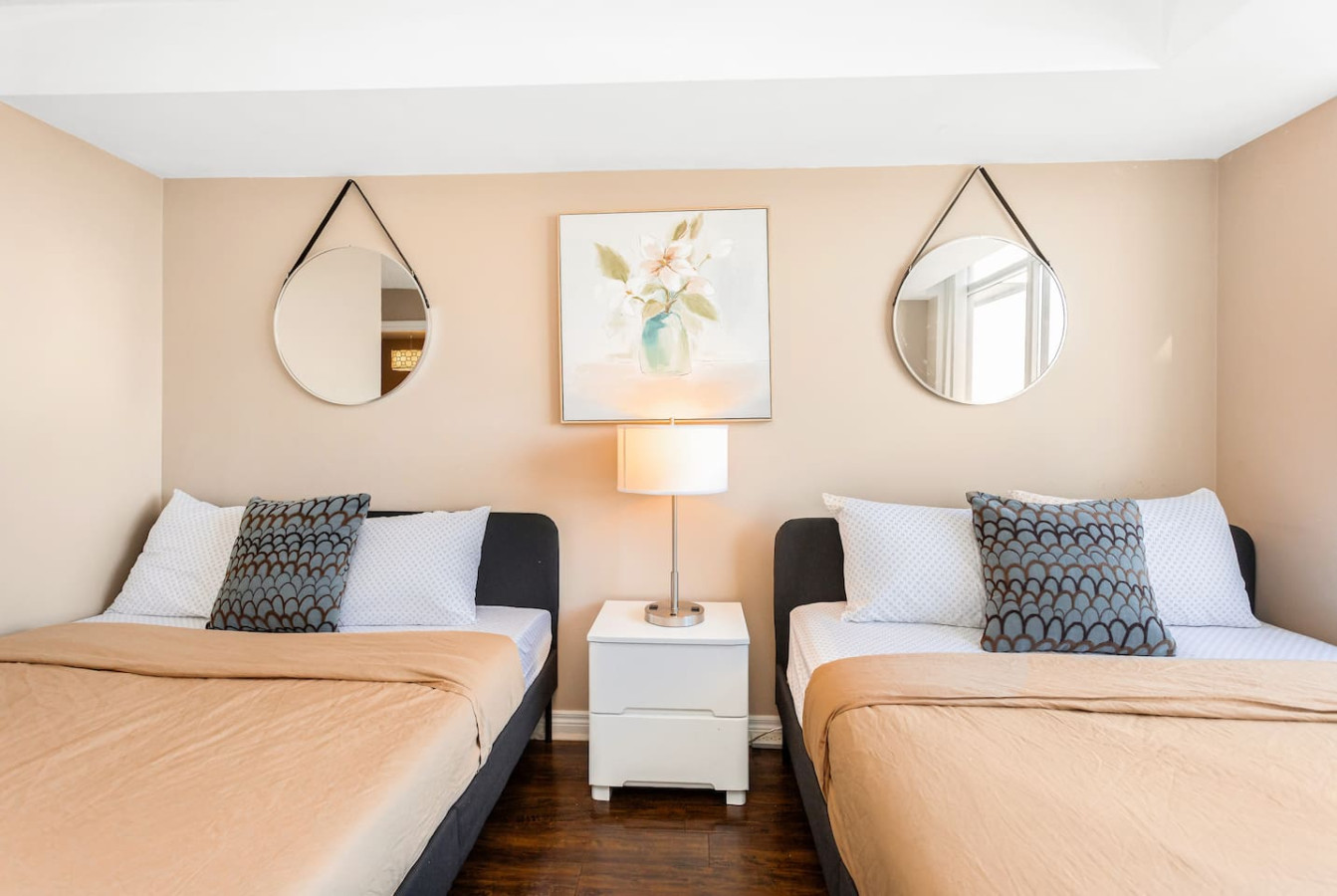 Premier SkySuite 3BR | Horizon Views + Parking photo 35