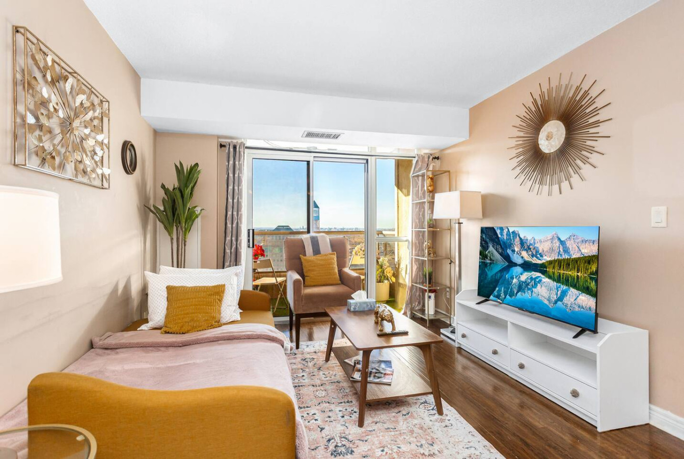 Premier SkySuite 3BR | Horizon Views + Parking photo 36