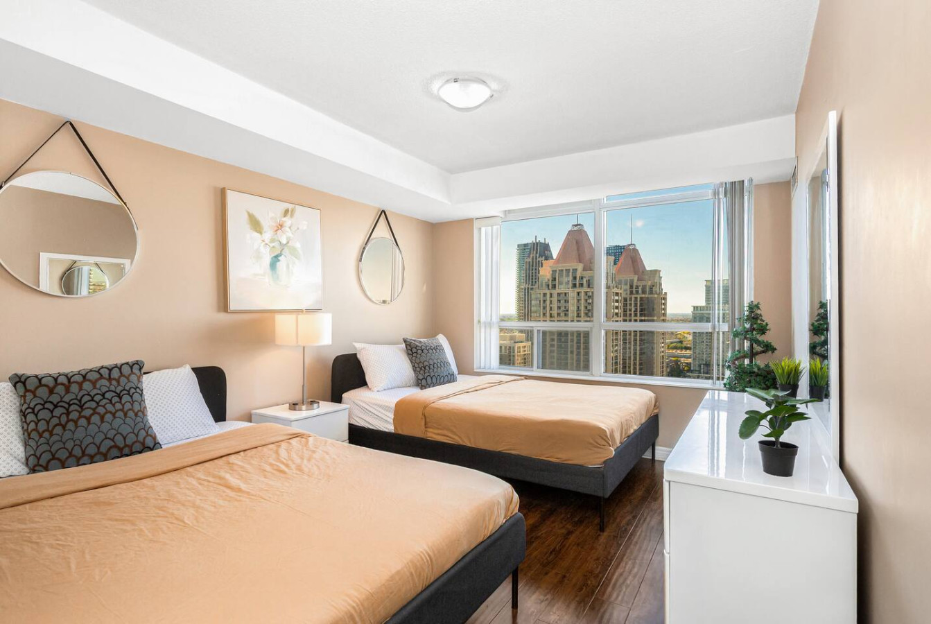 Premier SkySuite 3BR | Horizon Views + Parking photo 33