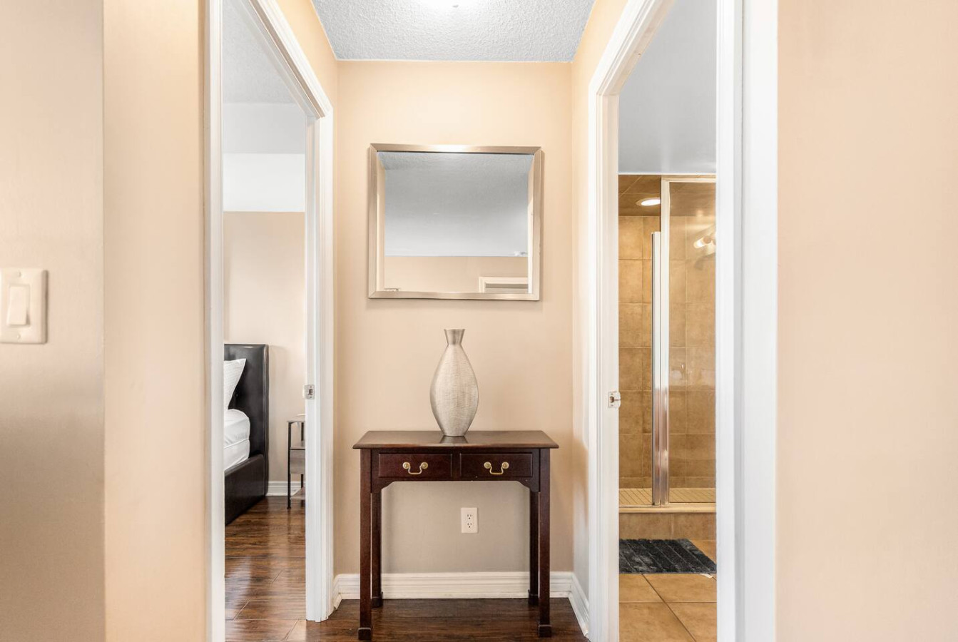 Premier SkySuite 3BR | Horizon Views + Parking photo 40