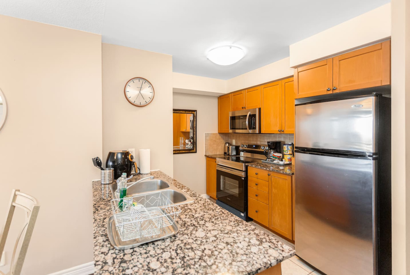Premier SkySuite 3BR | Horizon Views + Parking photo 29