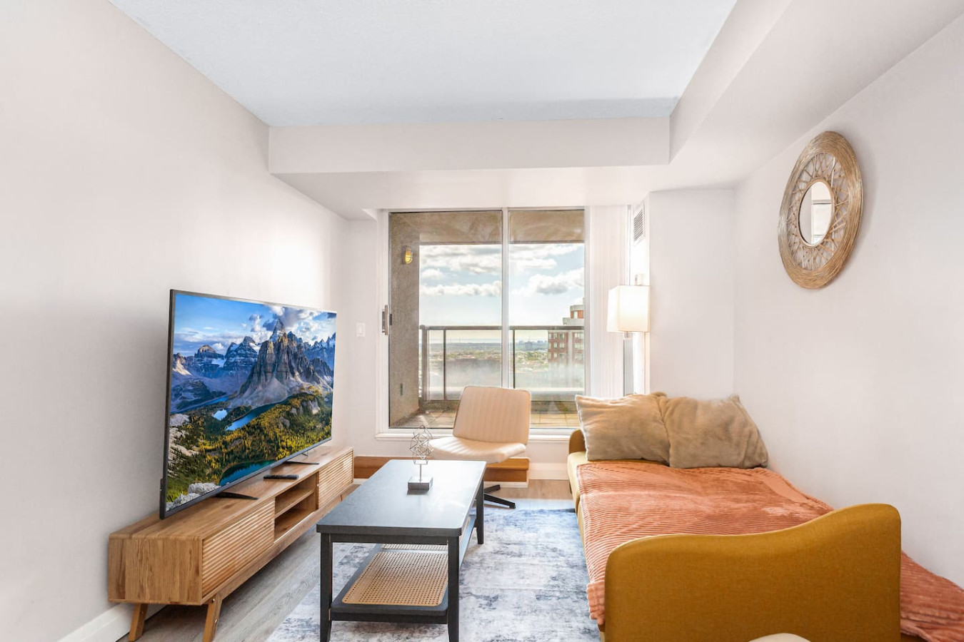 SkyView 2+1 Condo|Stunning Views|Steps to SQ1 Mall photo 14