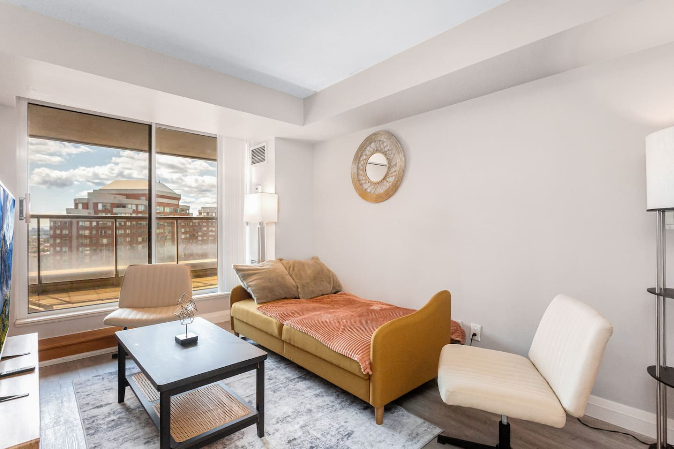 SkyView 2+1 Condo|Stunning Views|Steps to SQ1 Mall photo 15