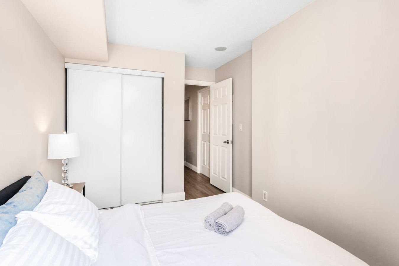 SkyView 2+1 Condo|Stunning Views|Steps to SQ1 Mall photo 19